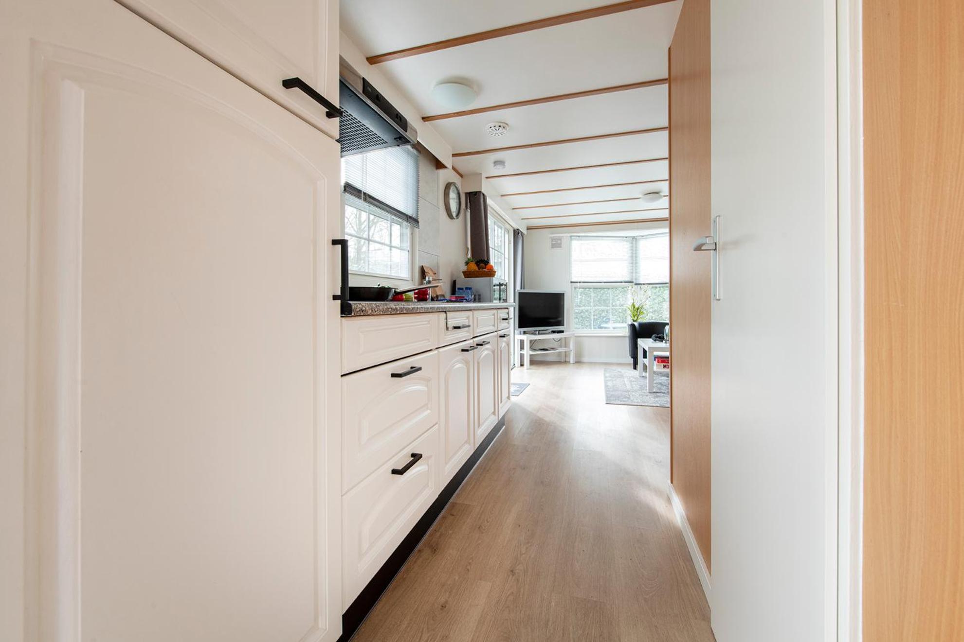 85, Private, Parking - Nature - - Ac - Serene! Chalet
